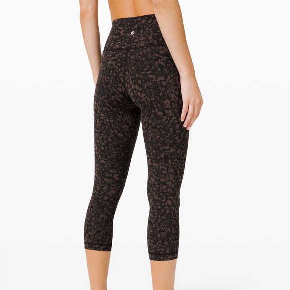 Lululemon leggings - High Rise - Wunder Under - 21 - Picture 3 of 5